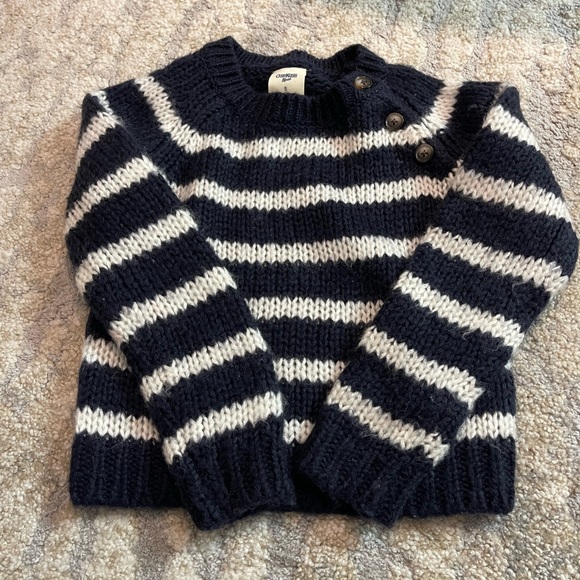 Navy white stripe knit sweater with side button detail. 5T - Picture 1 of 6
